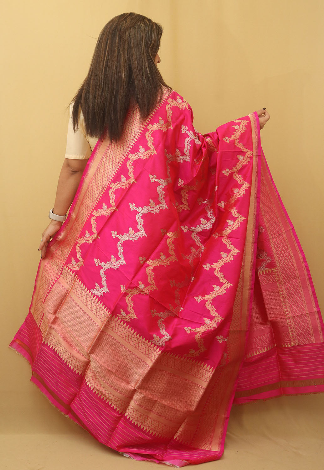 Pink Banarasi Handloom Pure Katan Silk Kadwa Dupatta - Luxurion World