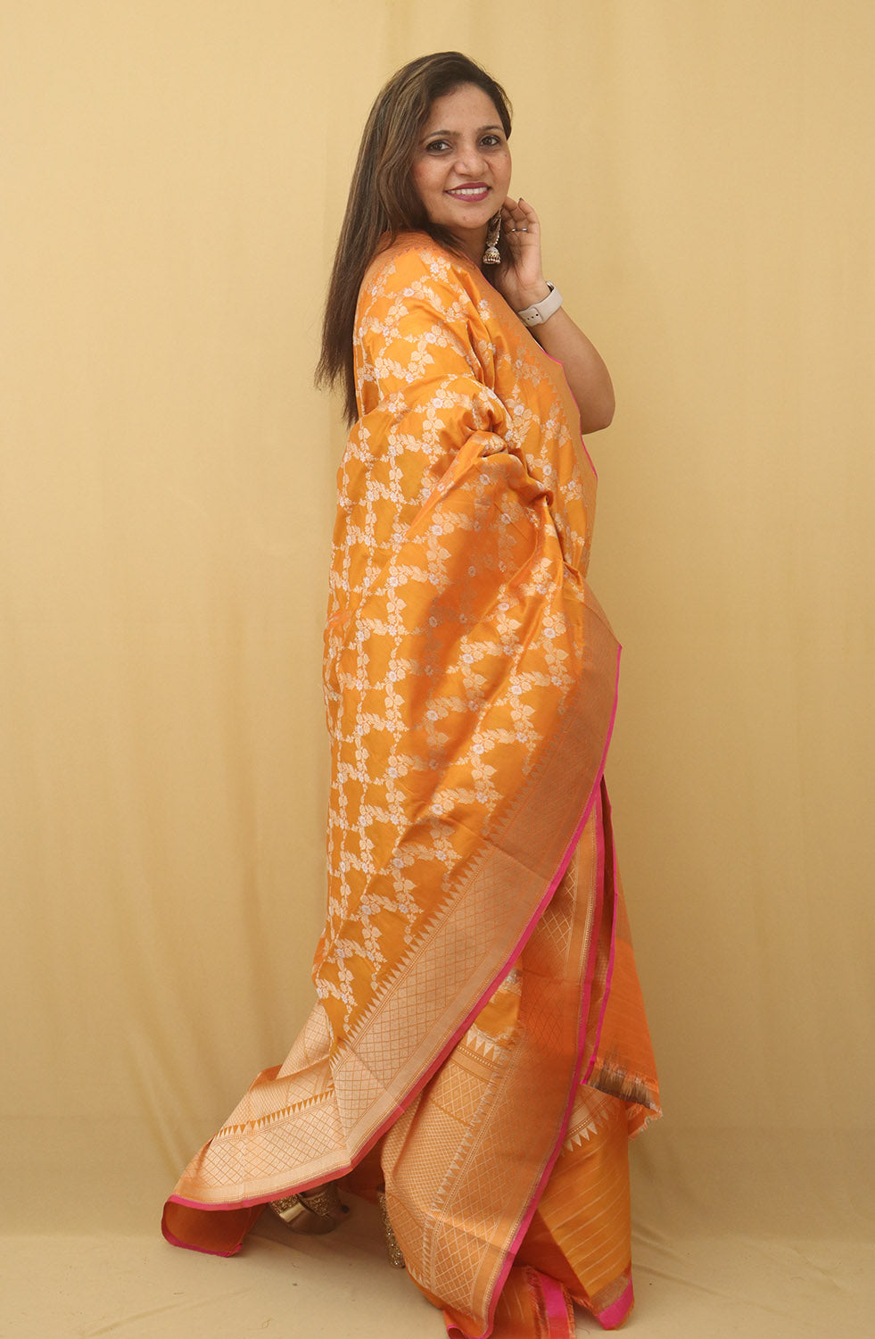 Orange Banarasi Handloom Pure Katan Silk Kadwa Dupatta - Luxurion World
