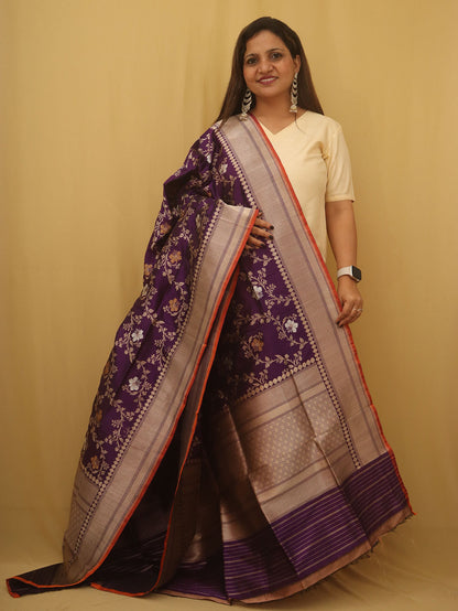 Purple Banarasi Handloom Pure Katan Silk Kadwa Dupatta - Luxurion World