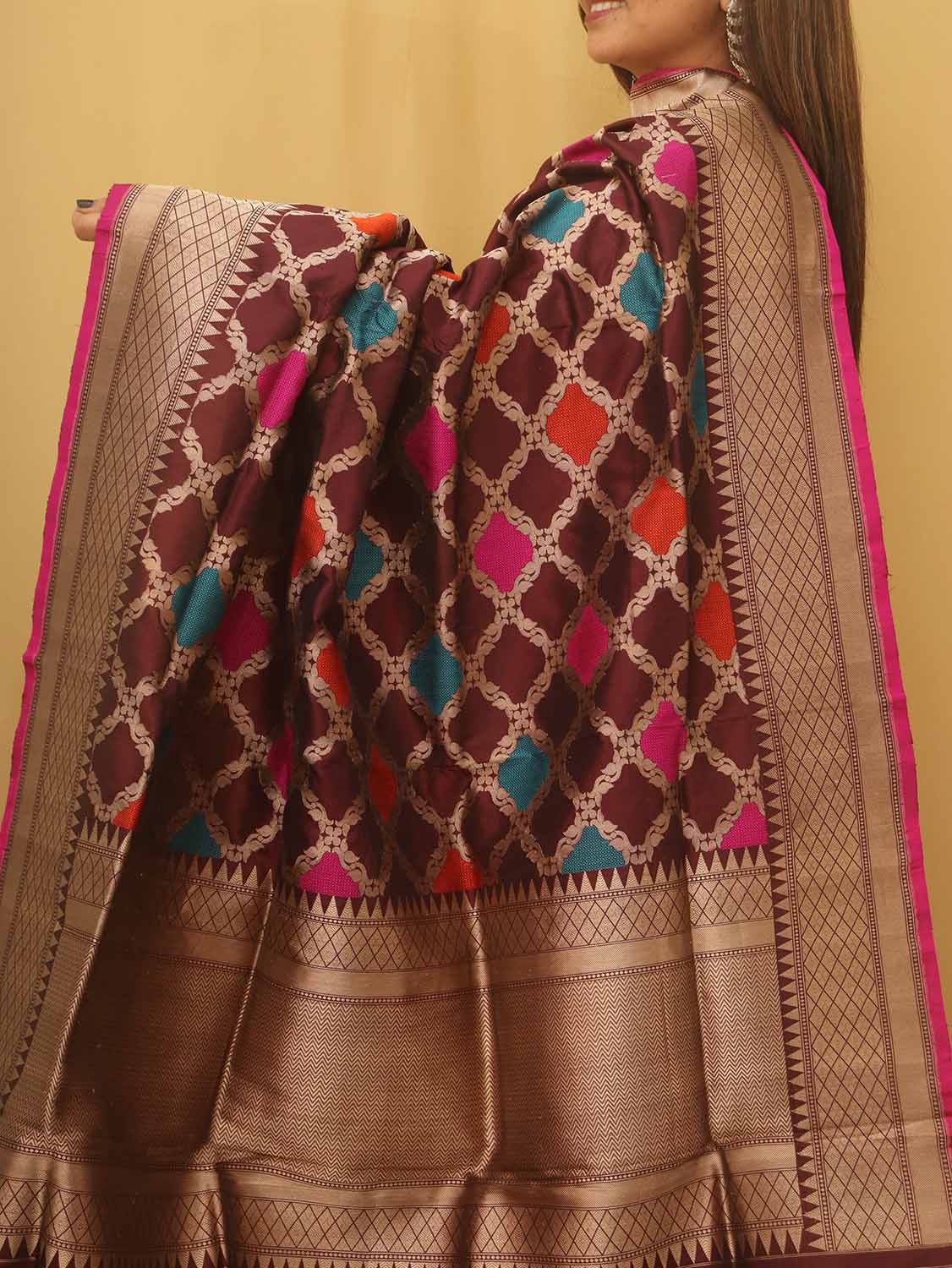 Brown Banarasi Handloom Pure Katan Silk Kadwa Dupatta - Luxurion World