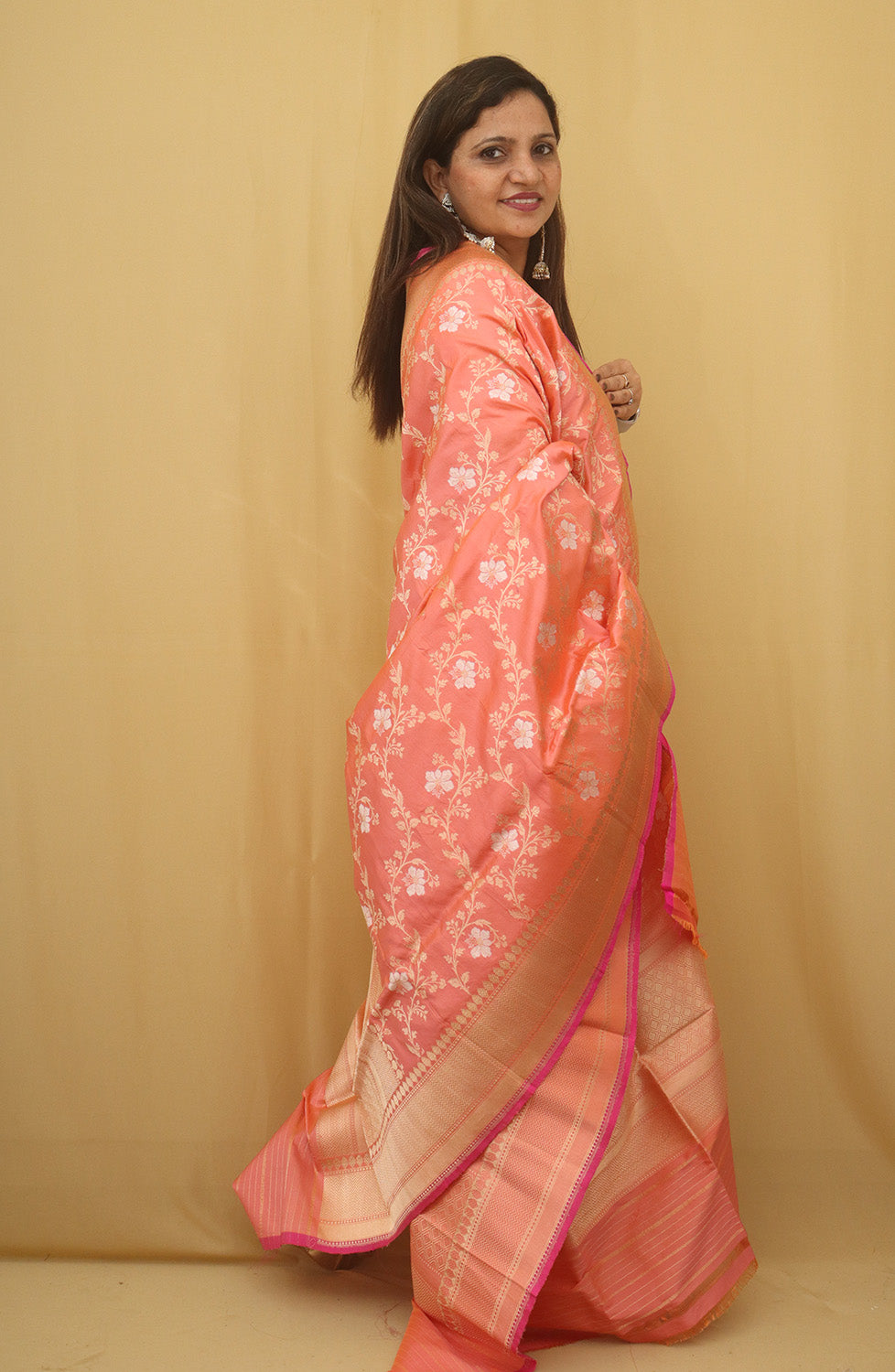 Peach And Pink Banarasi Handloom Pure Katan Silk Kadwa Dupatta - Luxurion World