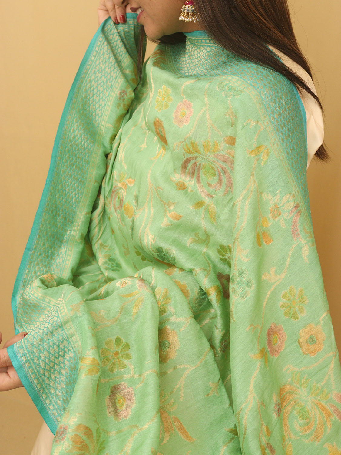 Green Banarasi Handloom Pure Moonga Silk Dupatta - Luxurion World