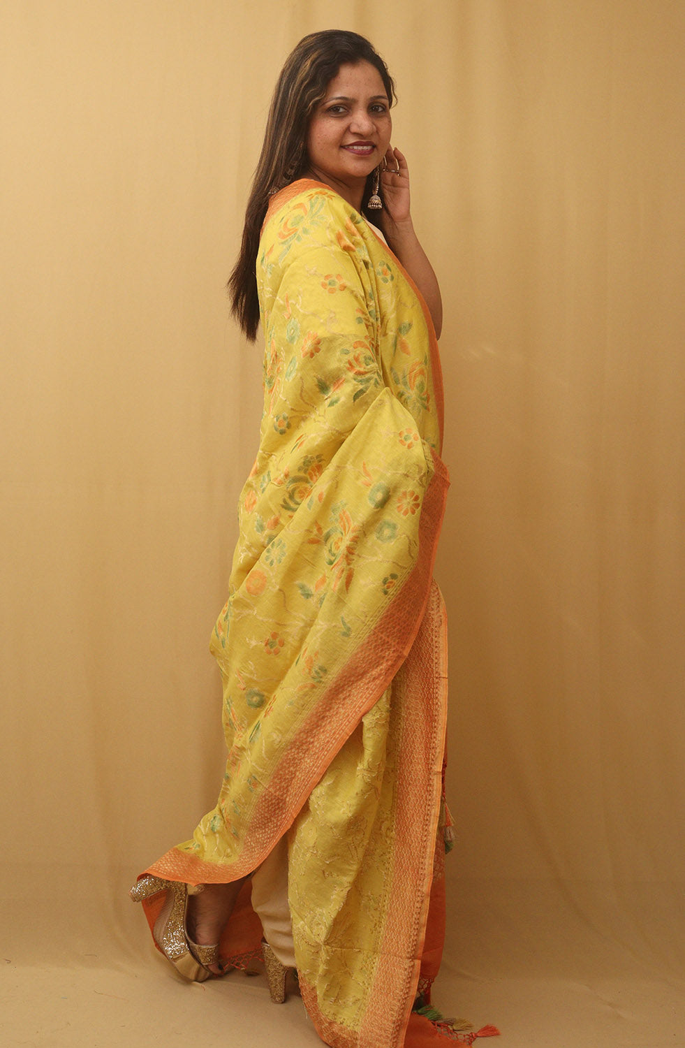 Yellow Banarasi Handloom Pure Moonga Silk Dupatta - Luxurion World
