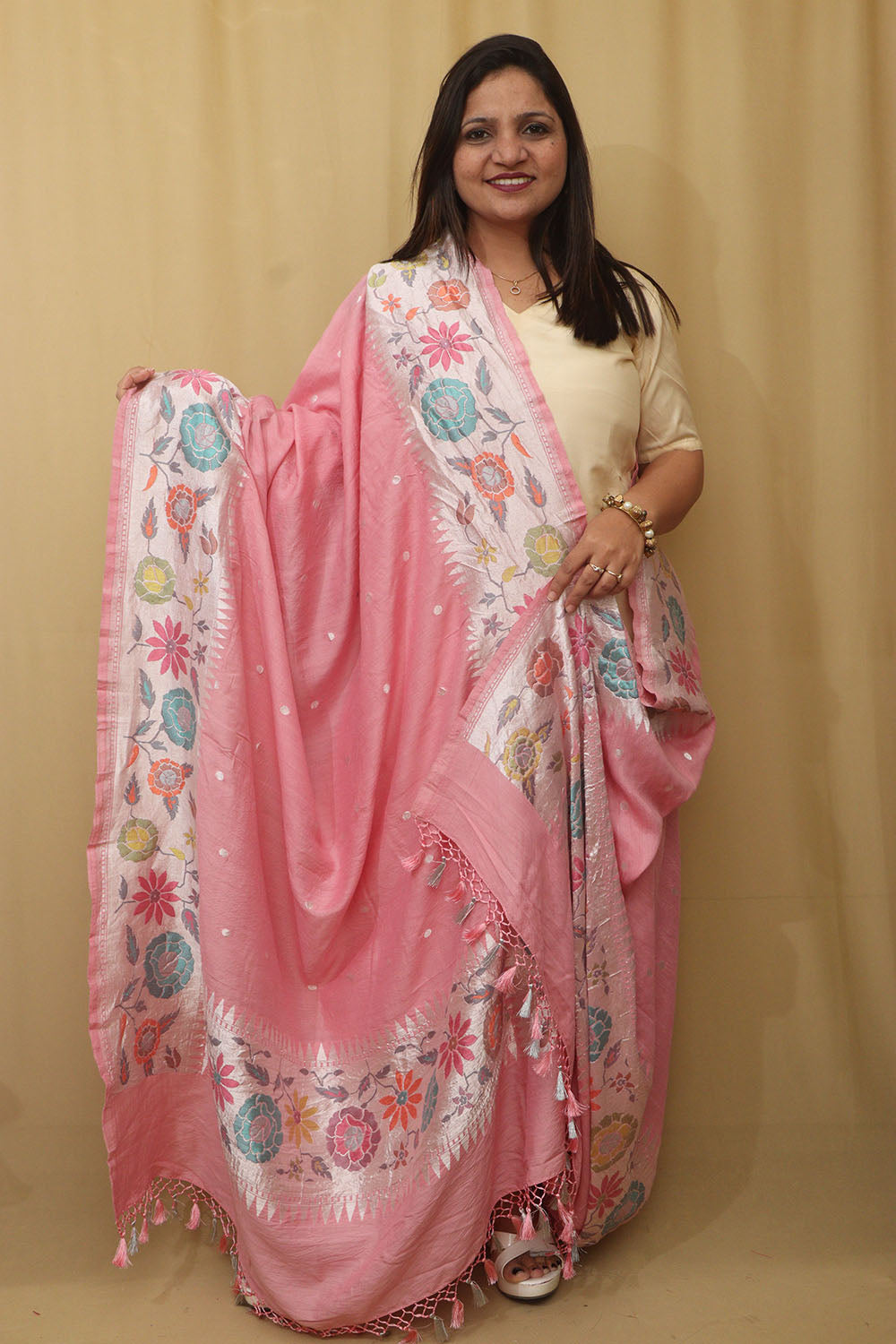 Exquisite Pink Banarasi Handloom Pure Moonga Silk Dupatta - Luxurion World