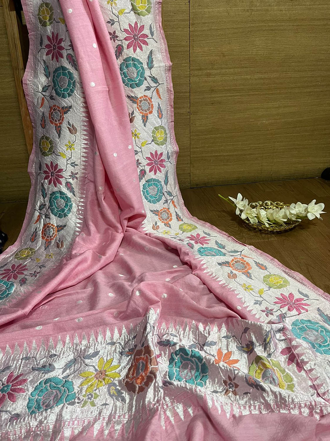 Exquisite Pink Banarasi Handloom Pure Moonga Silk Dupatta - Luxurion World