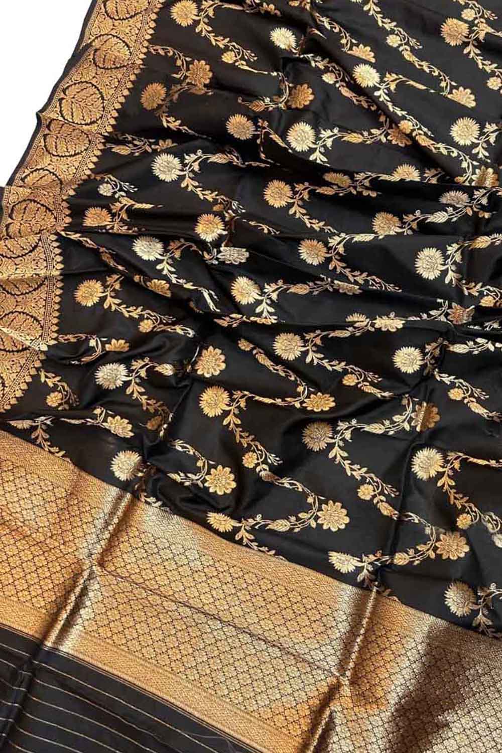 Exquisite Black Banarasi Silk Jaal Dupatta - Luxurion World