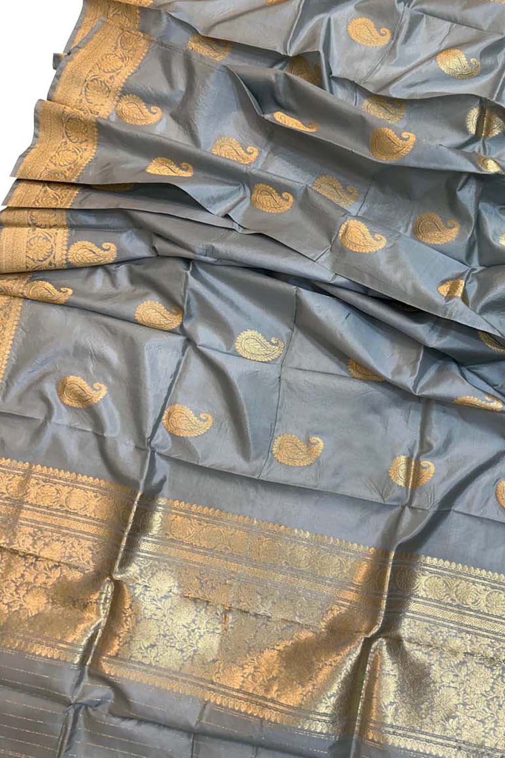 Graceful Grey Banarasi Silk Dupatta with Kadwa Boota - Luxurion World