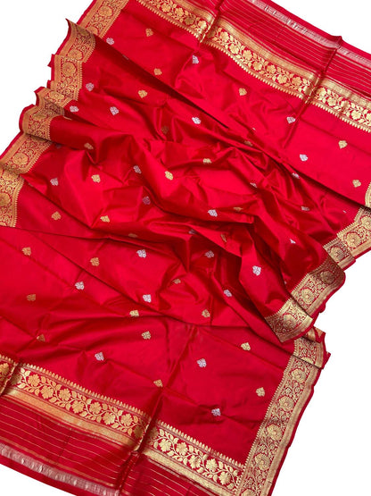 Red Banarasi Silk Dupatta: Kadwa Boota Design - Luxurion World