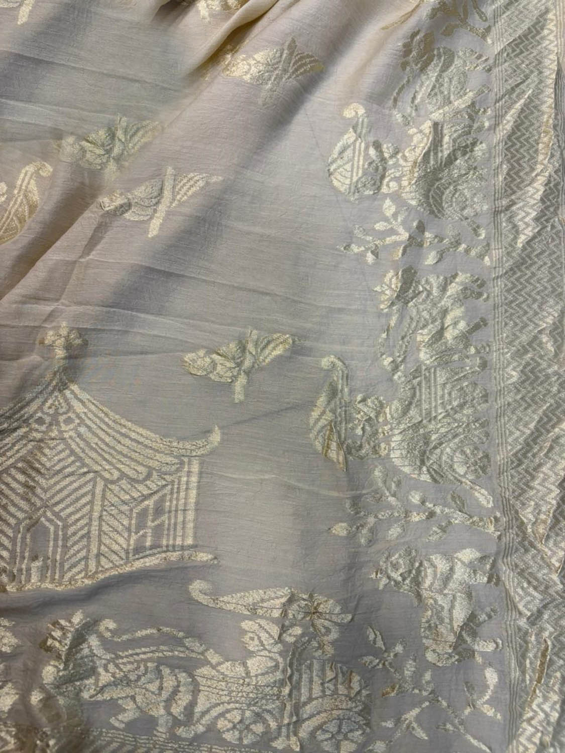 Dyeable Banarasi Handloom Pure Moonga Silk Dupatta - Luxurion World- Crafted Heirlooms