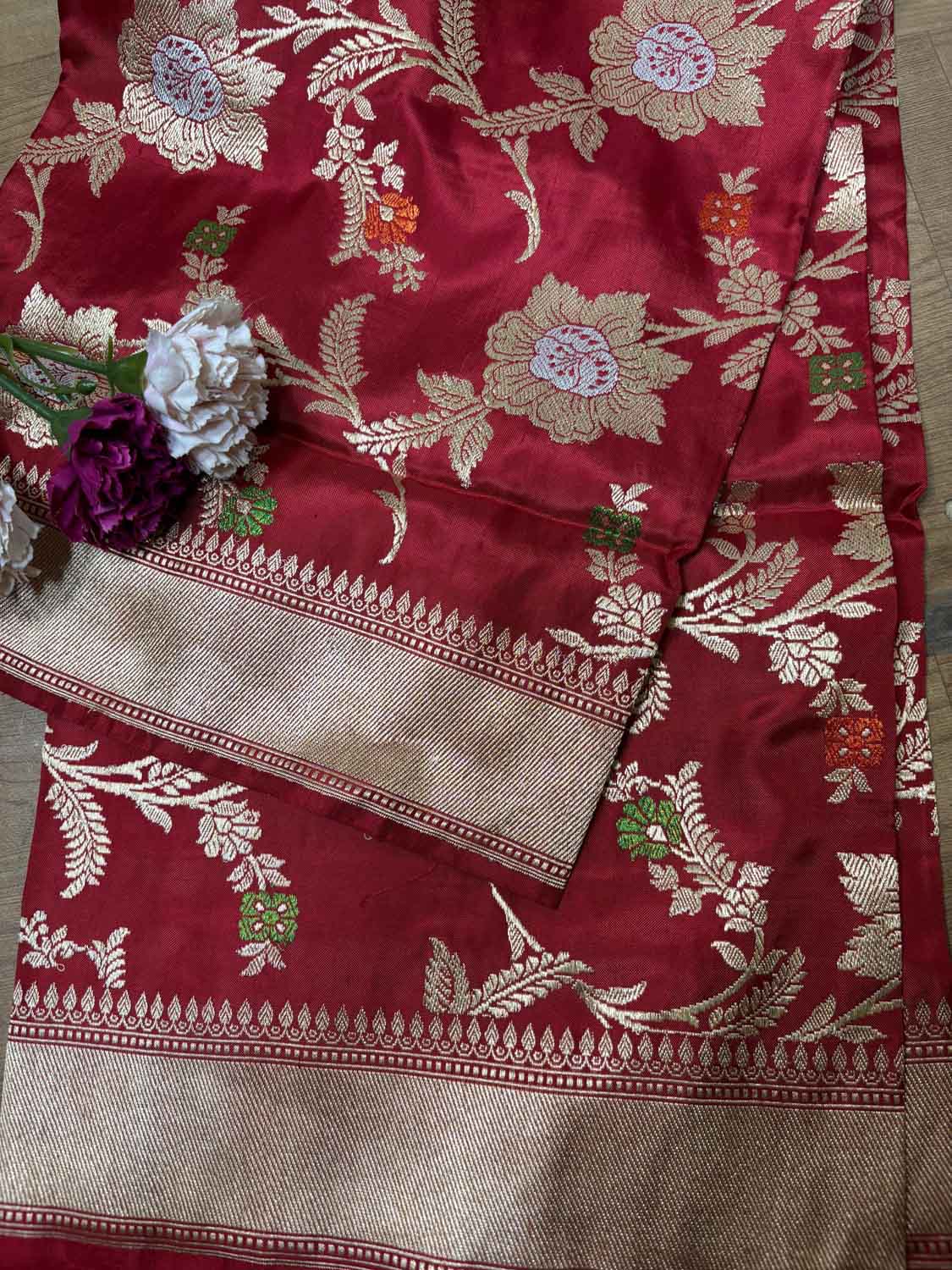 Exquisite Red Banarasi Handloom Pure Katan Silk Kadwa Dupatta - Luxurion World