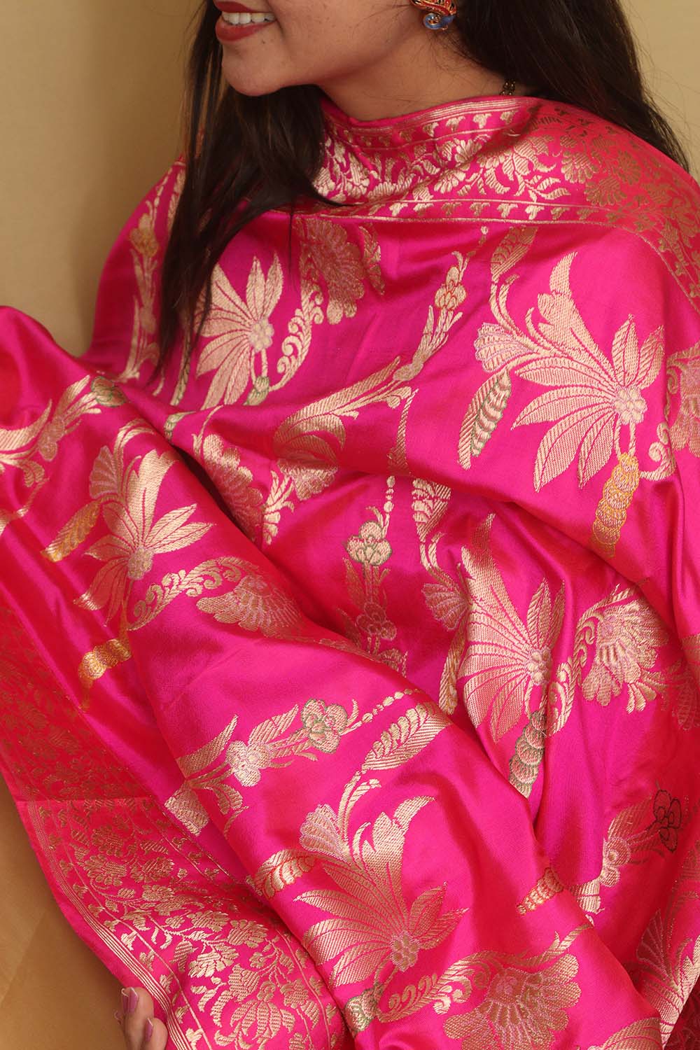 Beautiful Pink Banarasi Handloom Pure Katan Silk Kadwa Dupatta - Luxurion World- Crafted Heirlooms