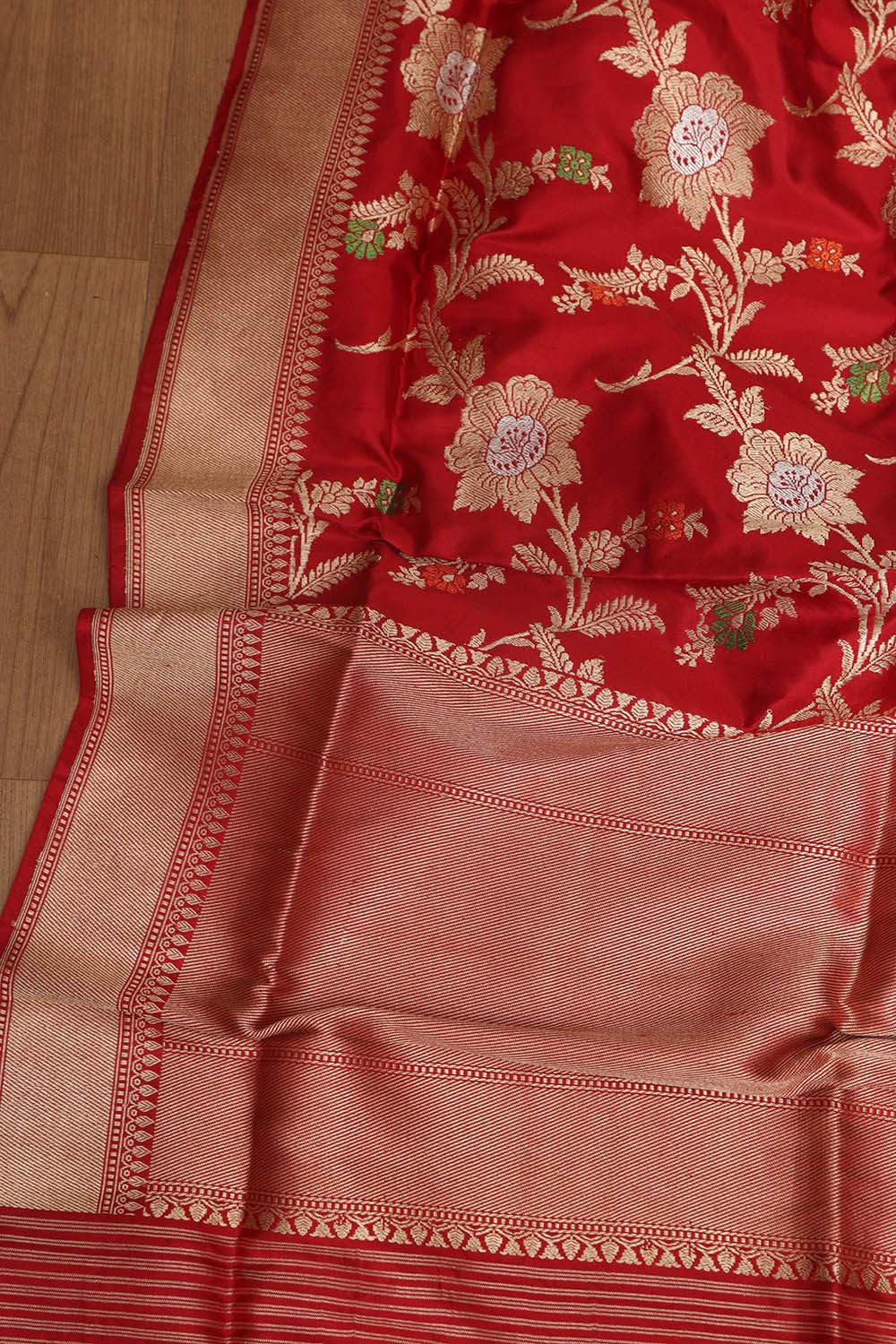 Exquisite Red Banarasi Handloom Pure Katan Silk Kadwa Dupatta - Luxurion World