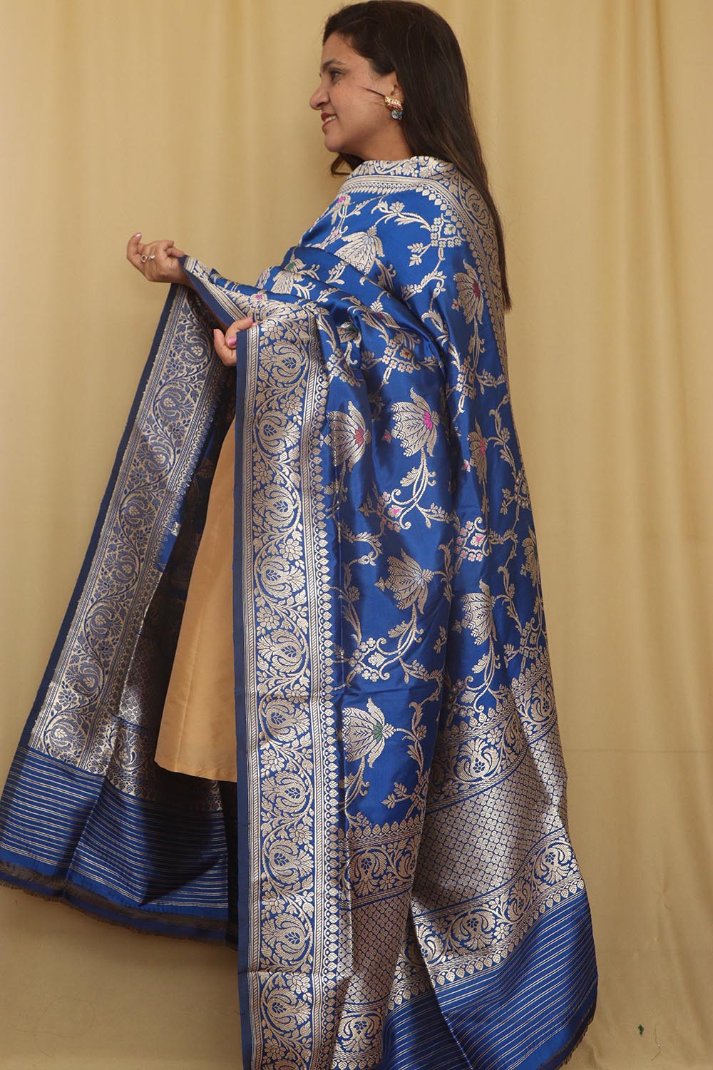 Beautiful Blue Banarasi Handloom Pure Katan Silk Kadwa Dupatta - Luxurion World