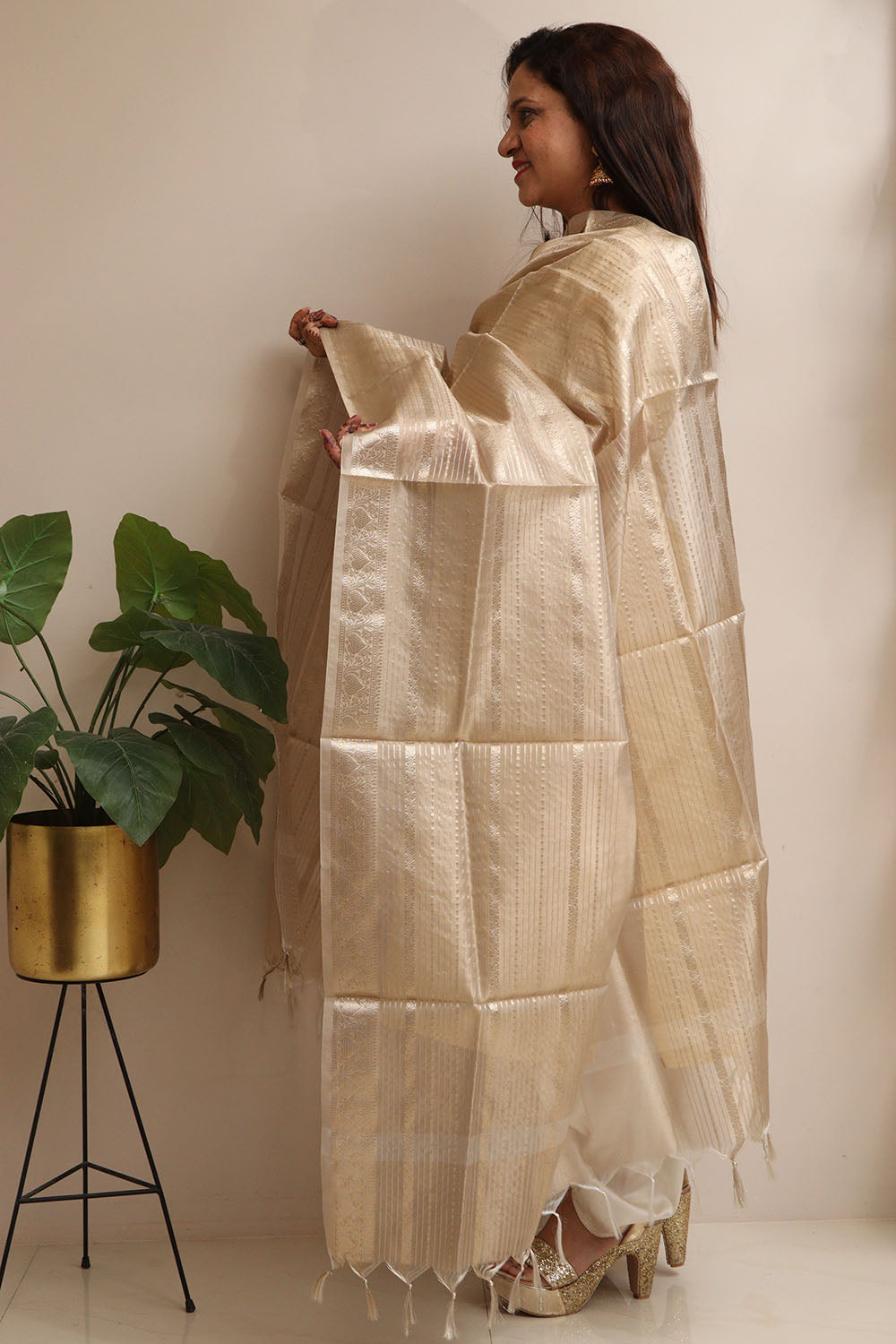 Dyeable Banarasi Tissue Silk Dupatta - Luxurion World- Crafted Heirlooms
