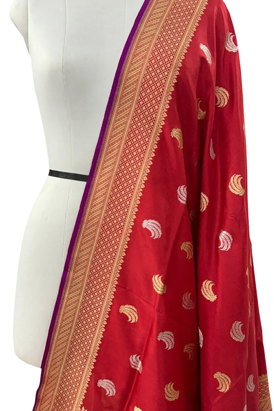Red Banarasi Handloom Pure Katan Silk Dupatta - Luxurion World