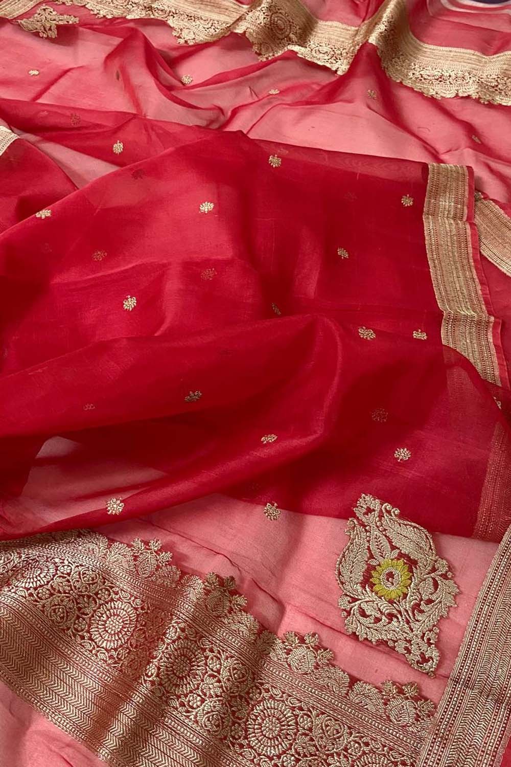 Red Handloom Banarasi Pure Kora Organza Antique Zari Koniya Design Dupatta - Luxurion World