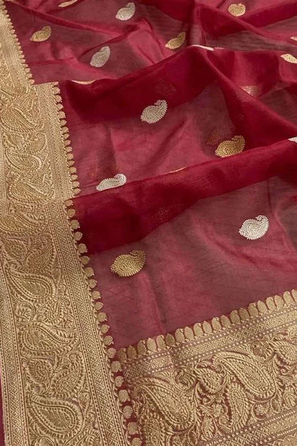 Red Handloom Banarasi Pure Kora Silk Dupatta - Luxurion World- Crafted Heirlooms