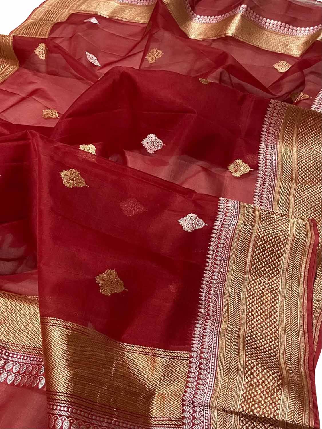Red Handloom Banarasi Pure Kora Silk Dupatta - Luxurion World- Crafted Heirlooms
