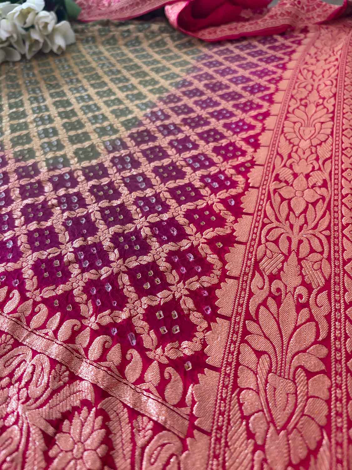 Multicolor Banarasi Bandhani Pure Georgette Paisley Design Dupatta - Luxurion World