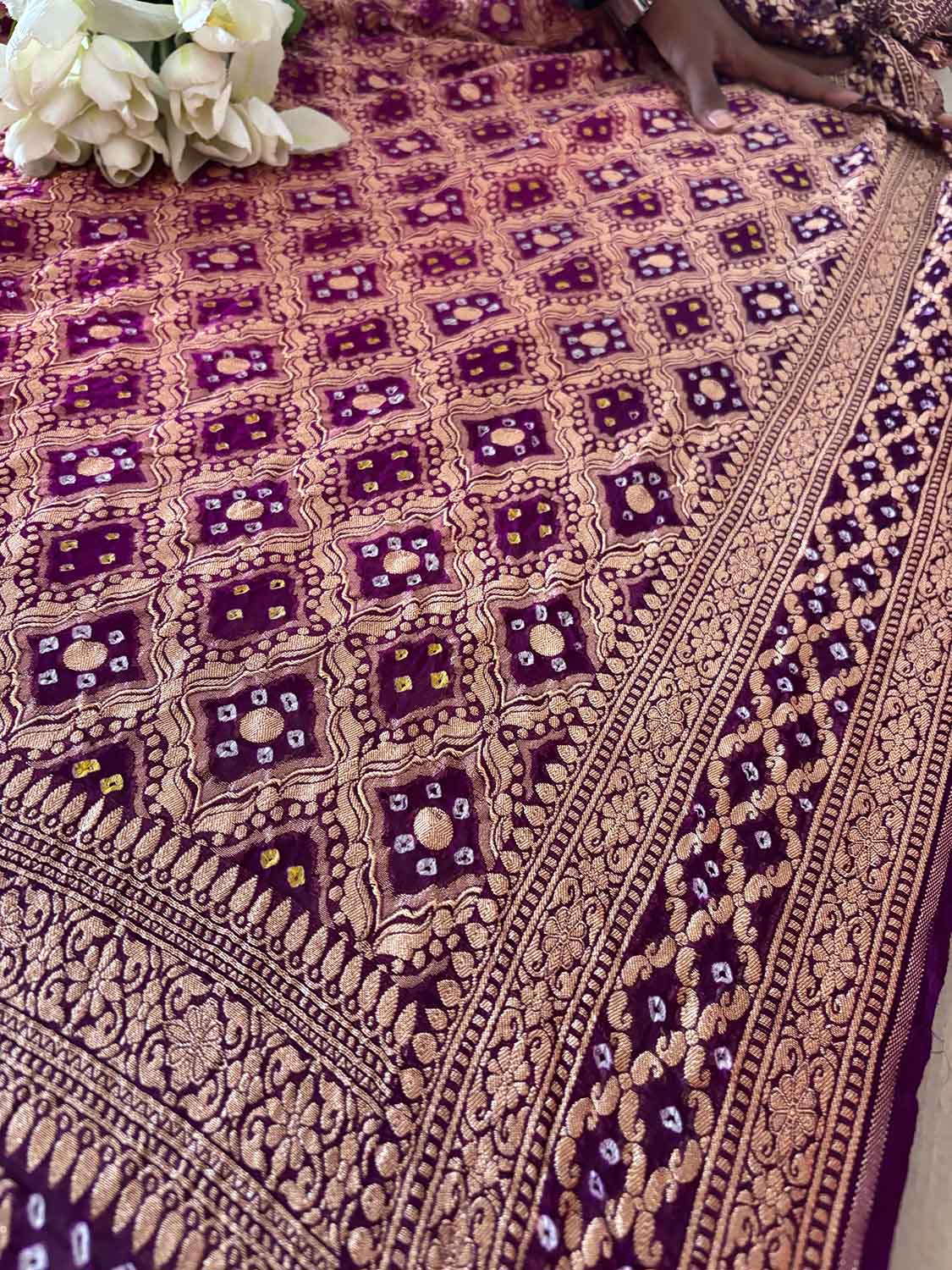 Stunning Purple And Pink Banarasi Bandhani Pure Georgette Shaded Dupatta - Luxurion World