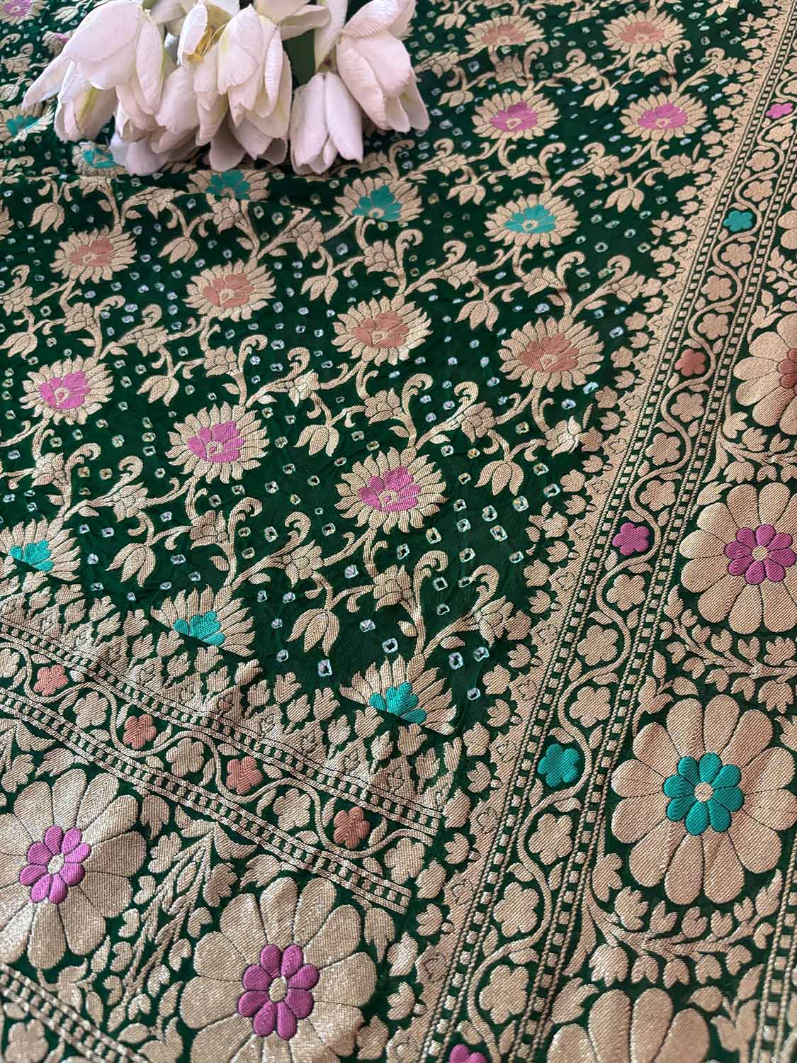 Green Banarasi Bandhani Pure Georgette Meenakari Flower Design Dupatta - Luxurion World- Crafted Heirlooms