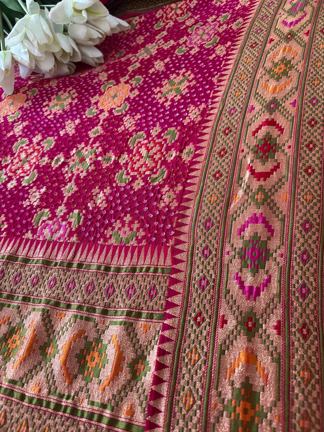 Pink Banarasi Bandhani Pure Georgette Meenakari Patola Design Dupatta With White Bandhej - Luxurion World