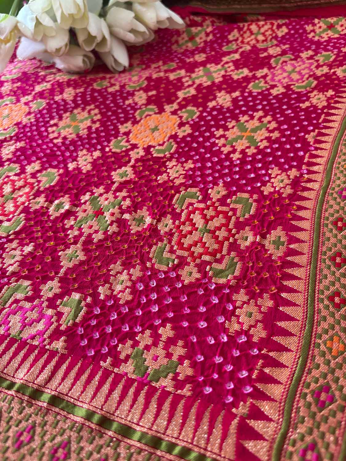 Pink Banarasi Bandhani Pure Georgette Meenakari Patola Design Dupatta With White Bandhej - Luxurion World