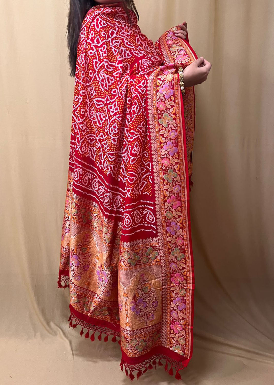 Exquisite Red Banarasi Bandhani Georgette Dupatta: Timeless Elegance - Luxurion World