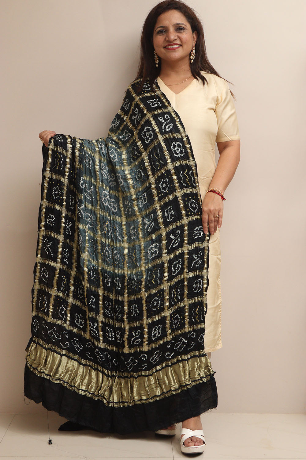 Elegant Black & Grey Bandhani Gajji Silk Dupatta - Luxurion World