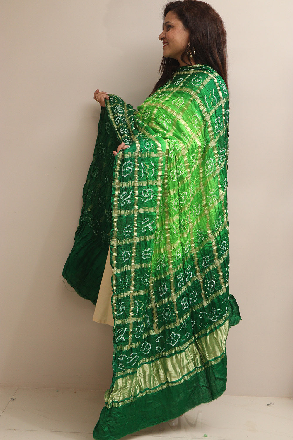 Green Bandhani Gajji Silk Dupatta - Pure Elegance - Luxurion World- Crafted Heirlooms
