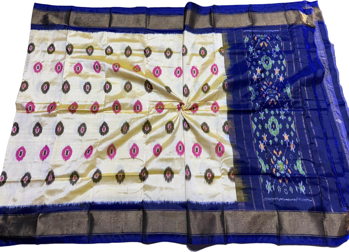 Pastel Pure Silk Pochampalli Ikat Dupatta - Luxurion World