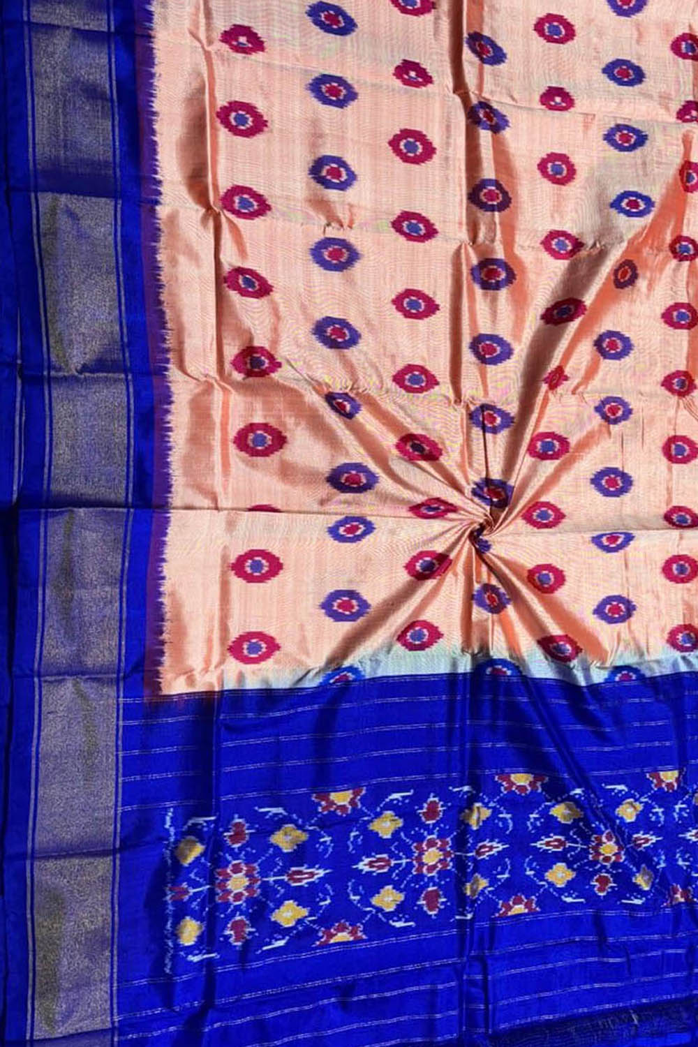 Pastel Pure Silk Pochampalli Ikat Dupatta - Luxurion World
