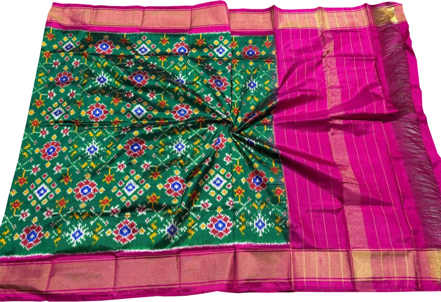 Stunning Green Pure Silk Pochampalli Ikat Dupatta - Luxurion World