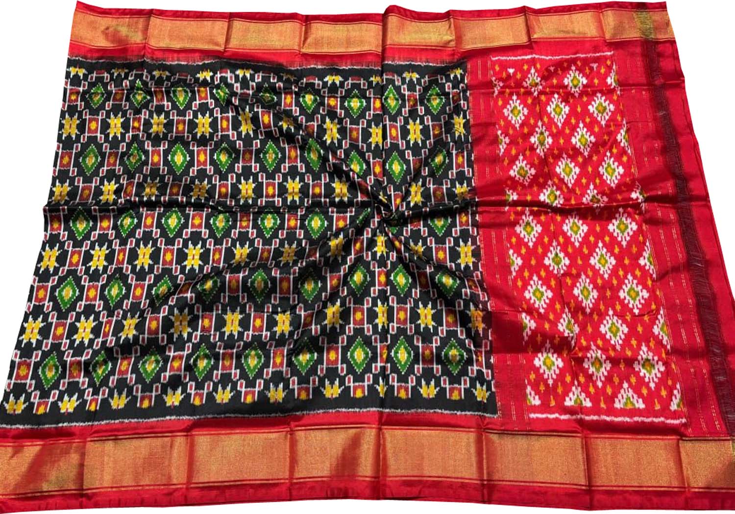 Exquisite Black Pure Silk Pochampalli Ikat Dupatta - Luxurion World