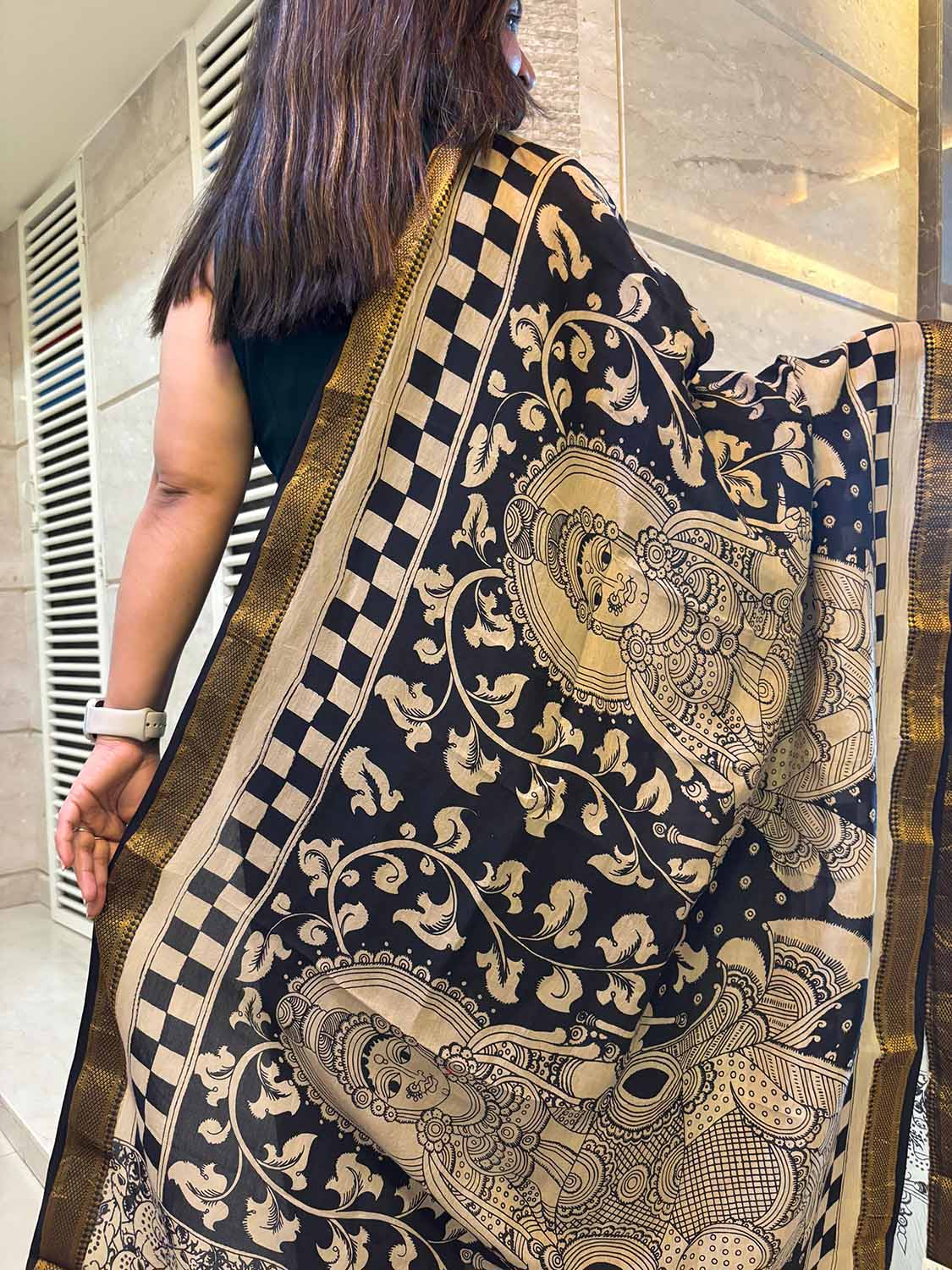 Black And White Hand Painted Kalamkari Pure Bangalore Silk Dupatta - Luxurion World