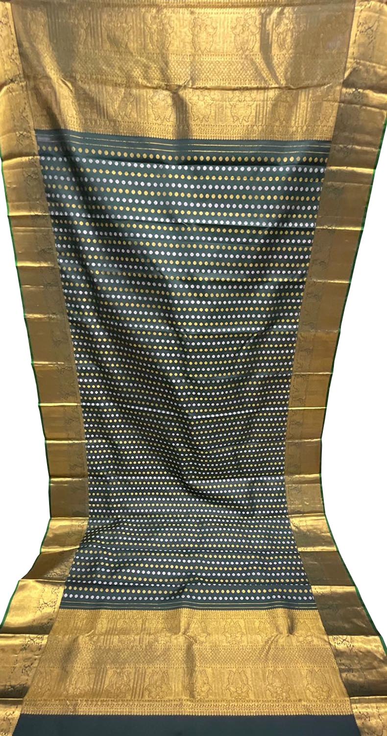Black Kanjeevaram Handloom Pure Silk Dupatta - Luxurion World