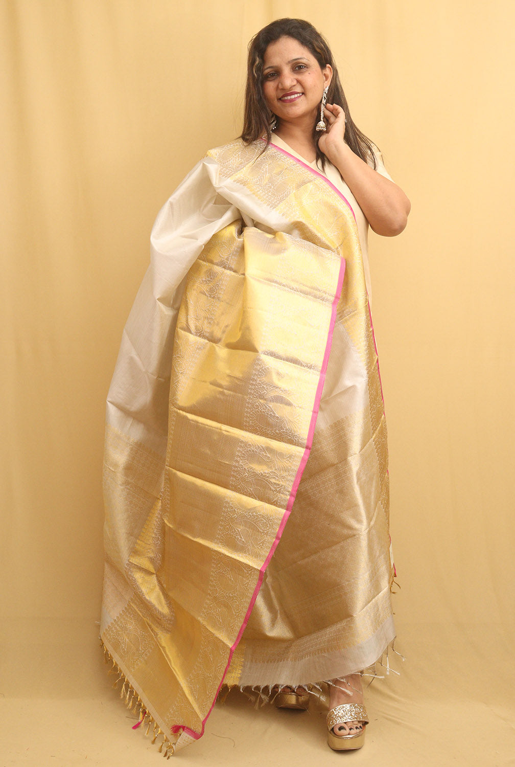 White Kanjeevaram Handloom Pure Silver Tissue Silk Dupatta - Luxurion World