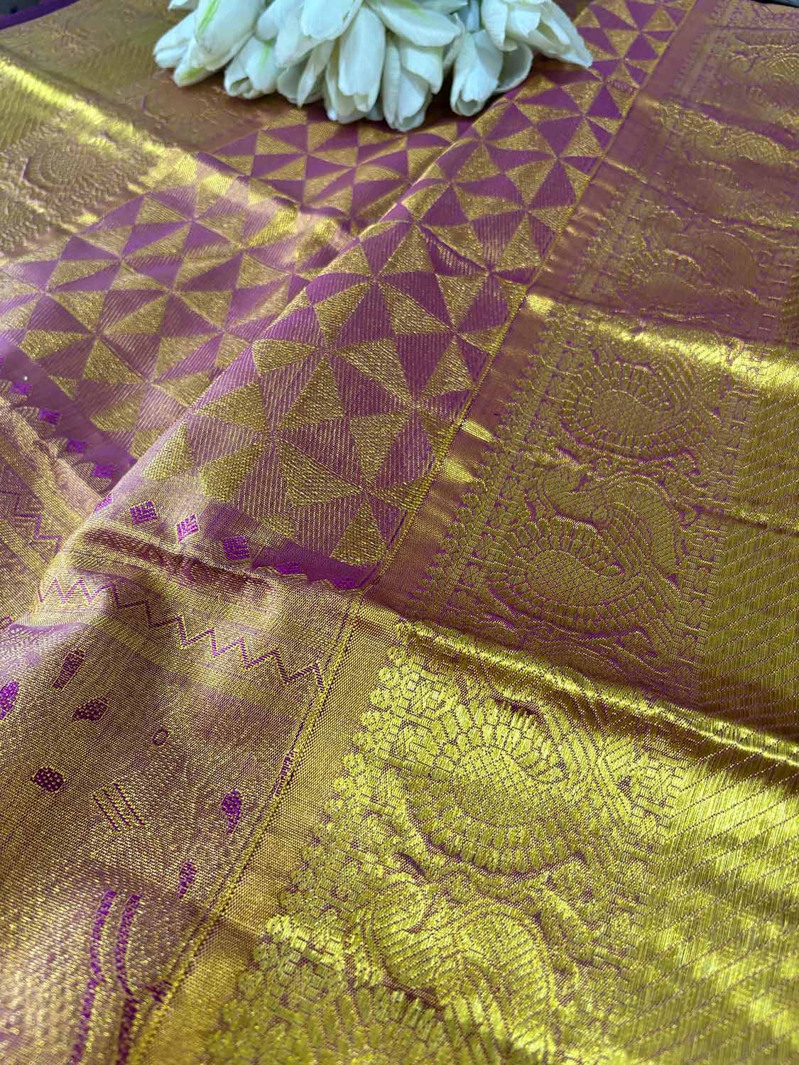 Golden And Purple Kanjeevaram Handloom Pure Silk Dupatta: Pure Elegance - Luxurion World