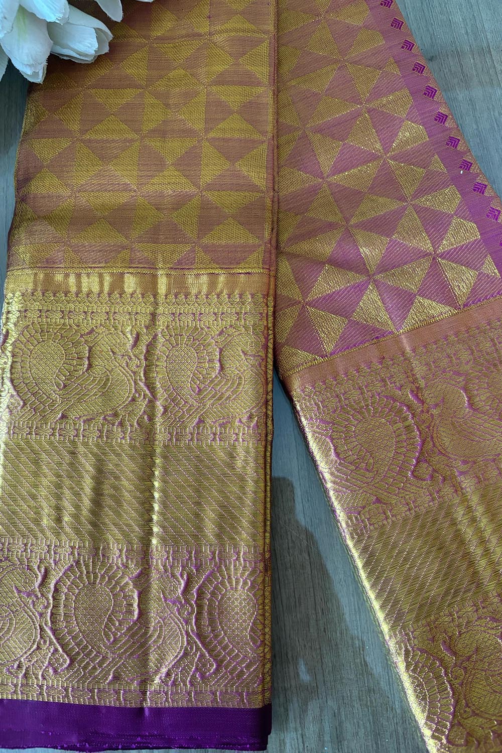 Golden And Purple Kanjeevaram Handloom Pure Silk Dupatta: Pure Elegance - Luxurion World