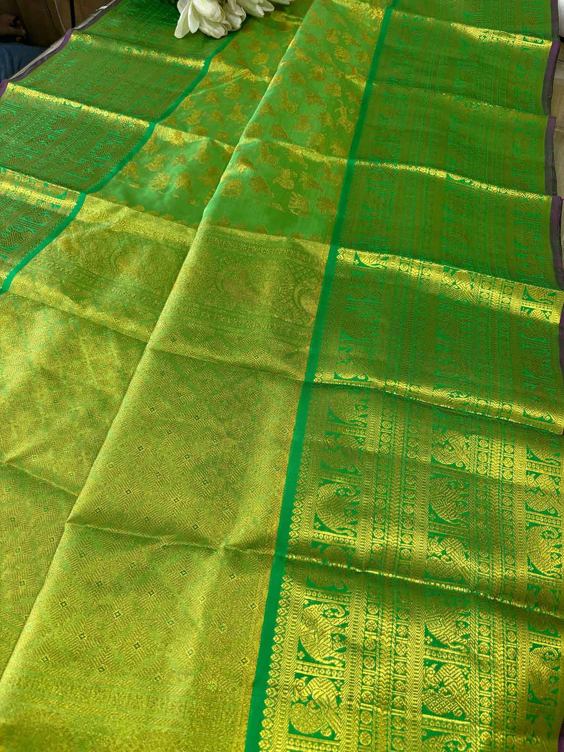Green Kanjeevaram Handloom Pure Silk Dupatta - Luxurion World