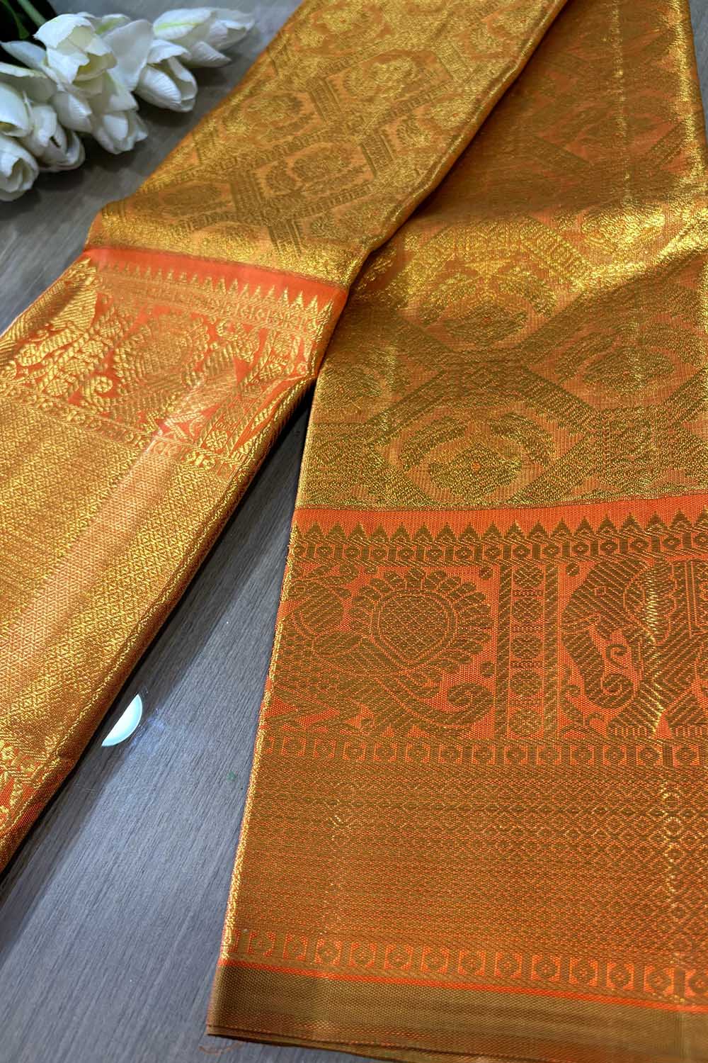 Golden Kanjeevaram Handloom Pure Silk Dupatta - Luxurion World
