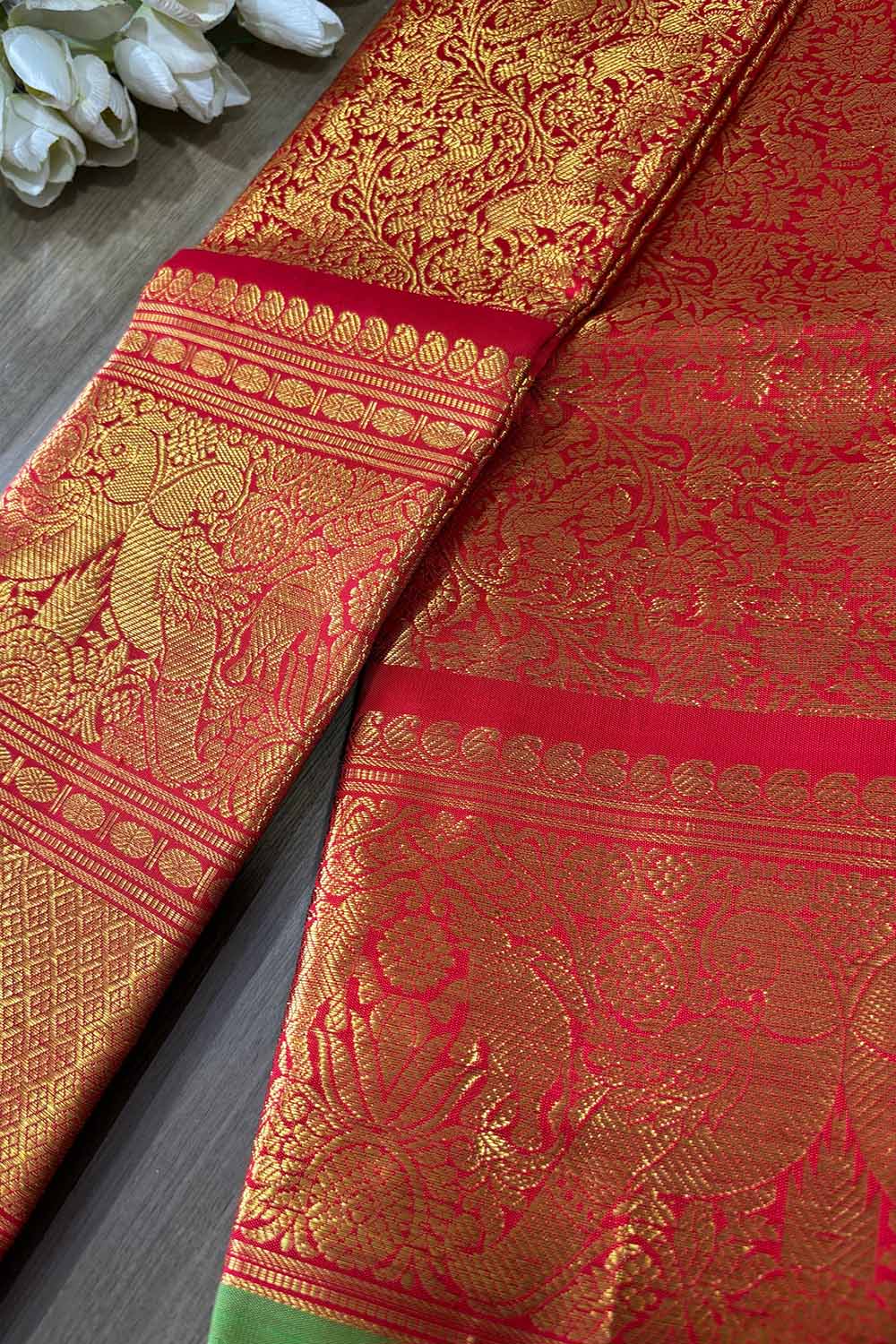 Stunning Red Kanjeevaram Handloom Pure Silk Dupatta for Women - Luxurion World