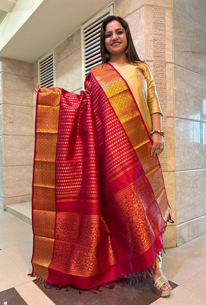Stunning Reddish Pink Handloom Kanjeevaram Pure Silk Sona Roopa Dupatta - Luxurion World