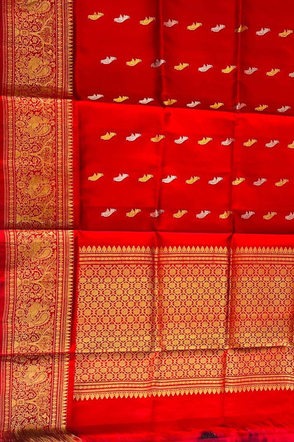 Red Pure Kanjeevaram Gadwal Silk Handloom Dupatta - Luxurion World
