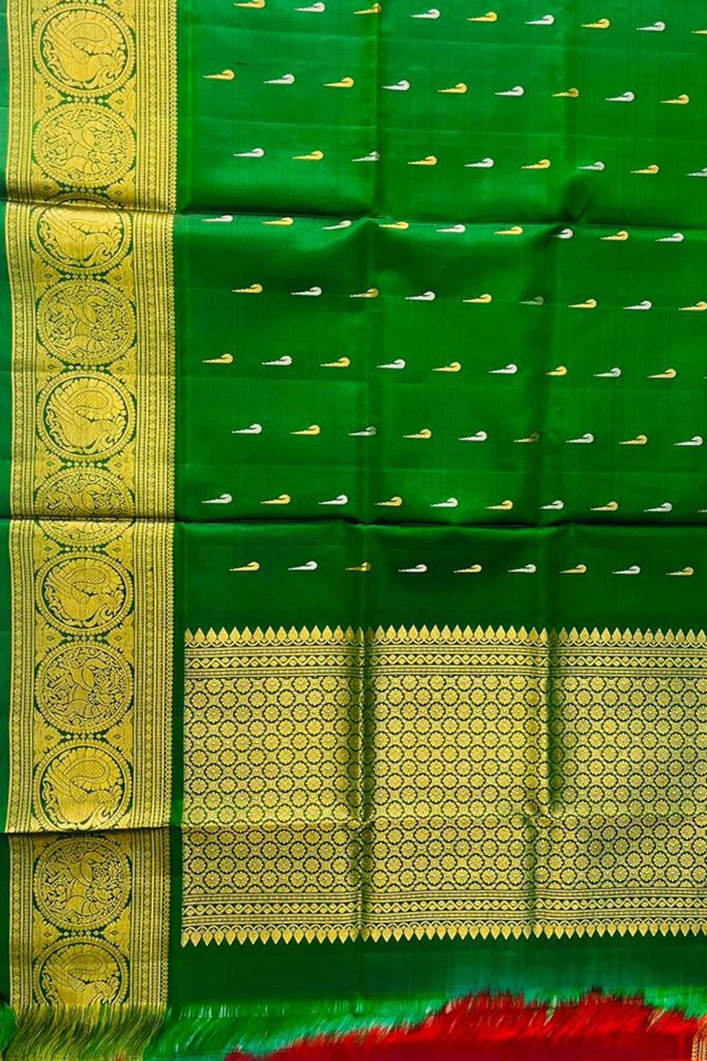Green Pure Kanjeevaram Gadwal Silk Handloom Dupatta - Luxurion World