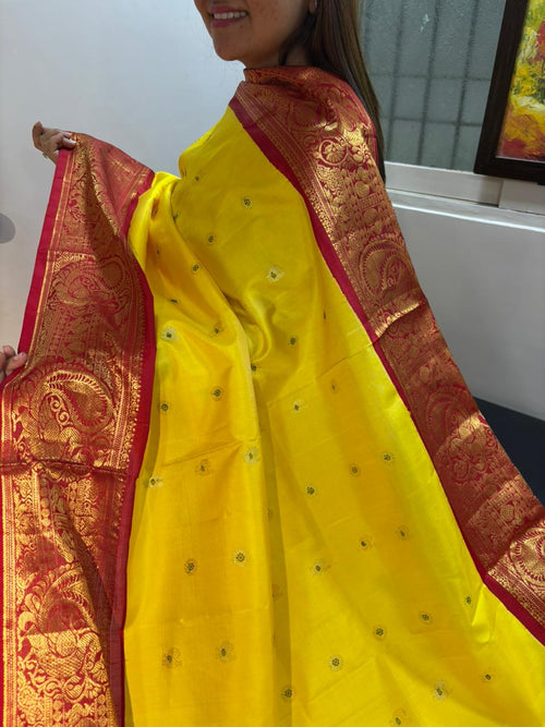 Yellow Pure Kanjeevaram Gadwal Silk Handloom Dupatta - Luxurion World
