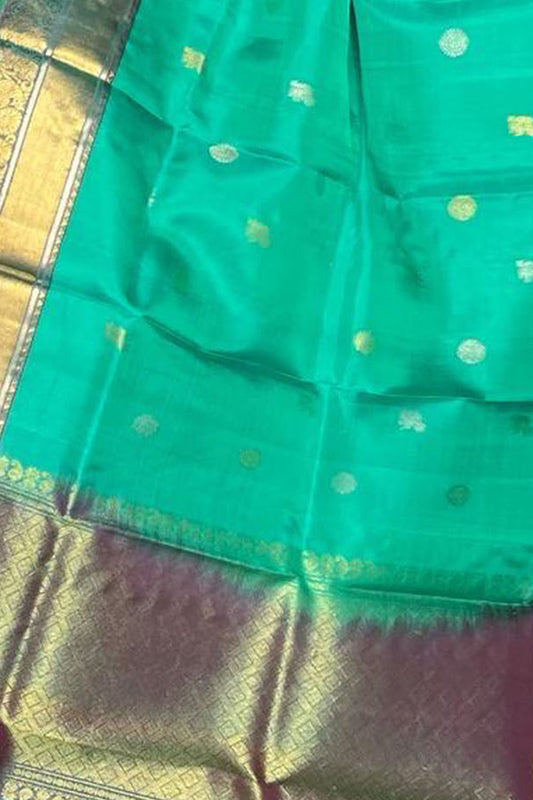 Blue Kanjeevaram Silk Dupatta: Handloom Elegance - Luxurion World