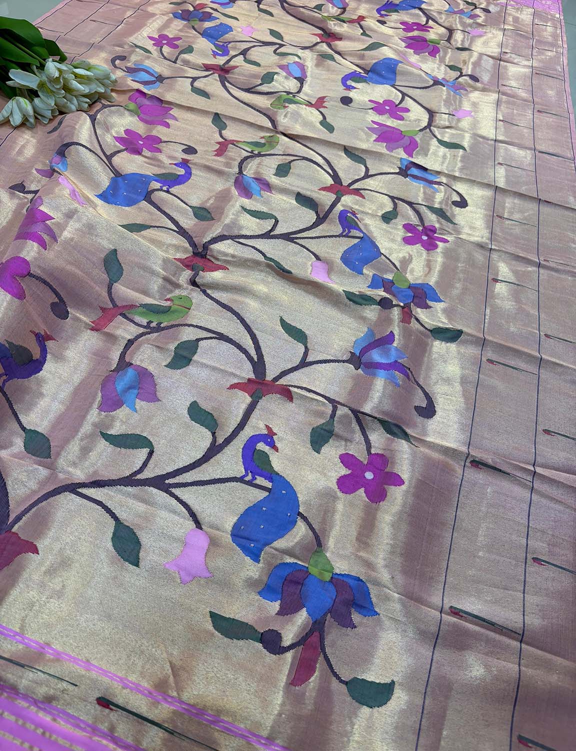 Exquisite Pink Paithani Handloom Pure Silk Brocade Muniya Border Dupatta - Luxurion World