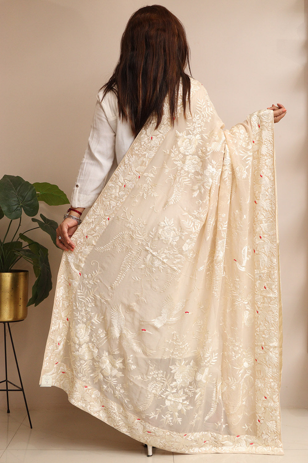 Pastel Hand Embroidered Parsi Georgette Flower Design Dupatta - Luxurion World