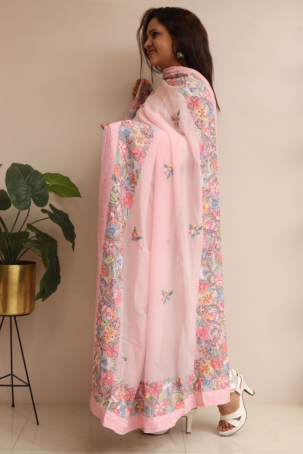 Pink Hand Embroidered Parsi Georgette Flower Design Dupatta - Luxurion World